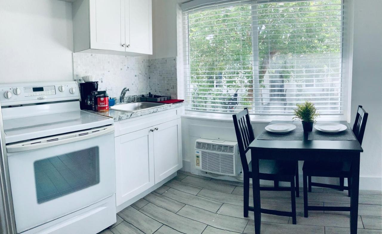 Adorable Private Apartments In The Heart Of Miami! Esterno foto